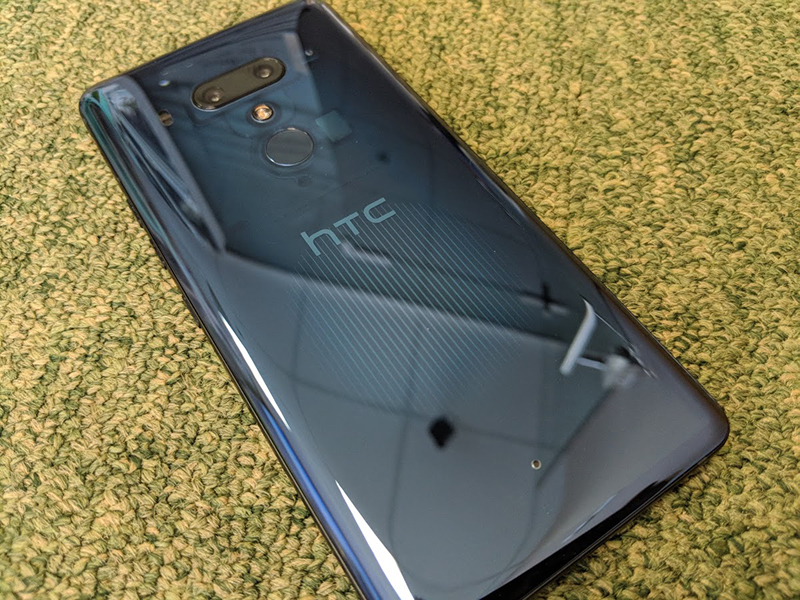 HTC U12 Plus Review: No Buttons, Mo Problems